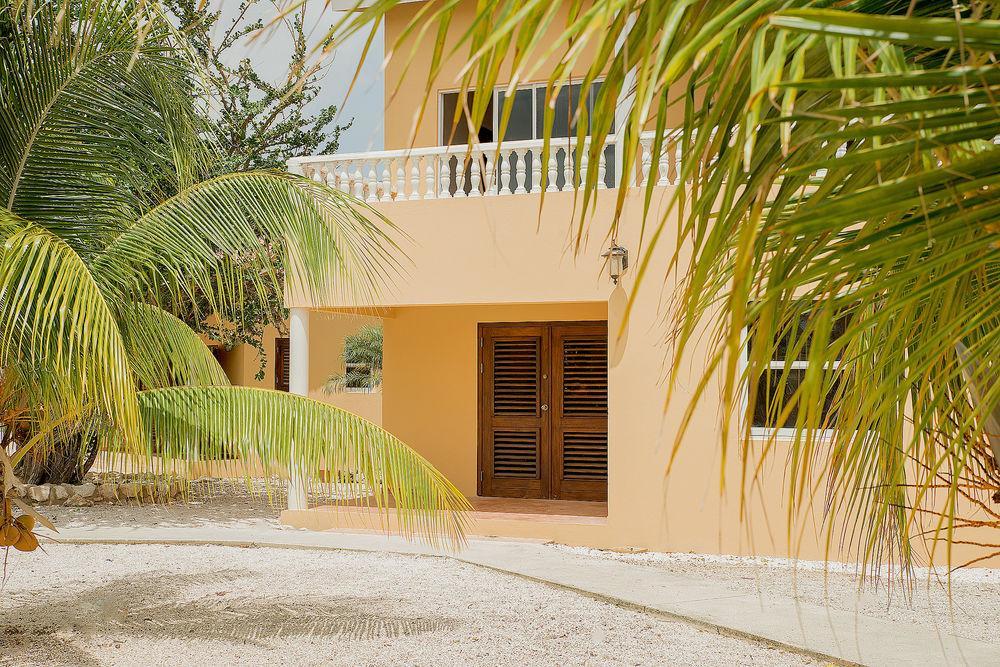 Lagun Blou Dive And Beach Resort Exterior photo