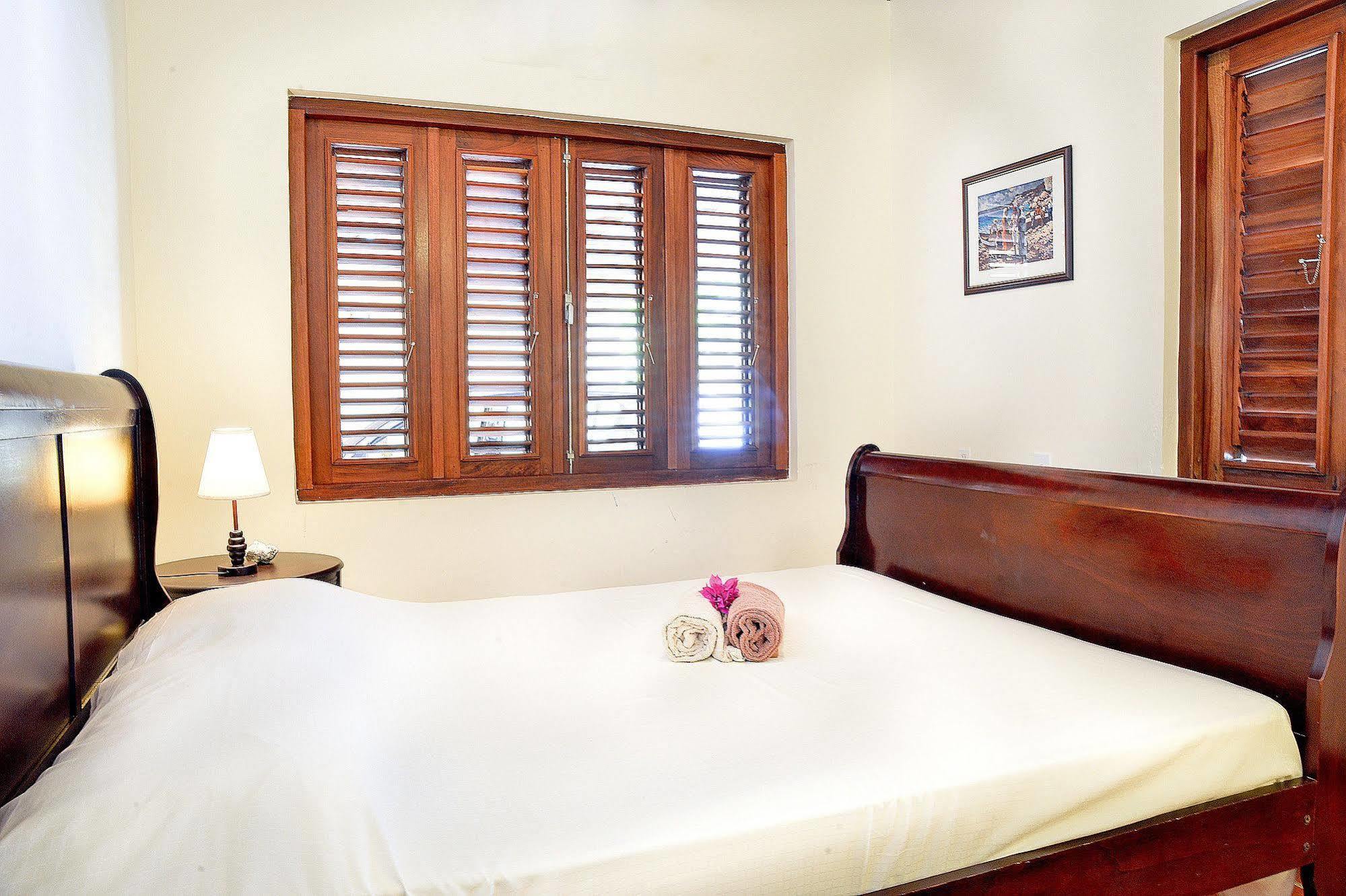 Lagun Blou Dive And Beach Resort Exterior photo