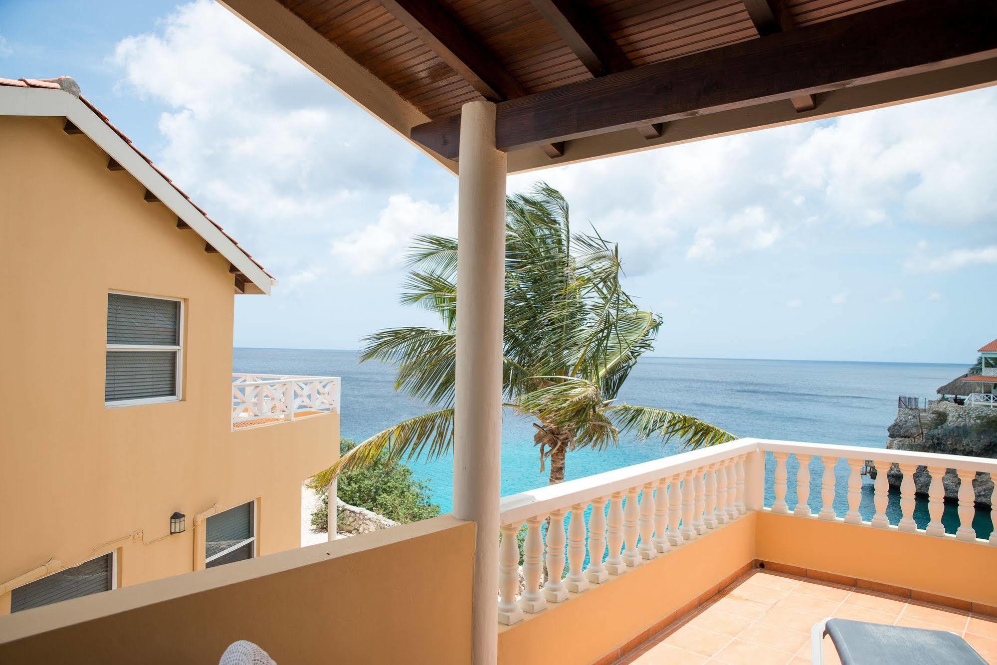 Lagun Blou Dive And Beach Resort Exterior photo