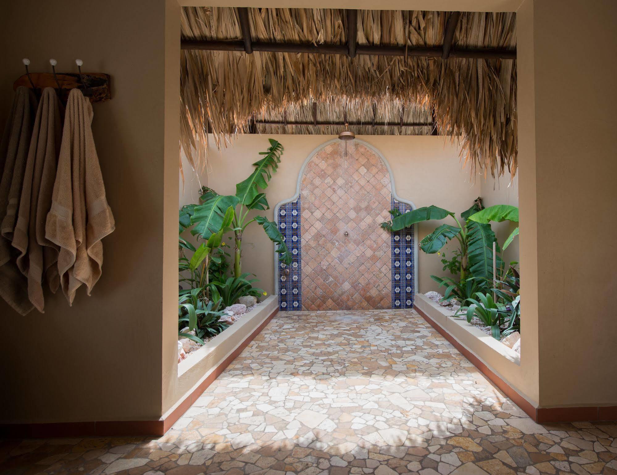 Lagun Blou Dive And Beach Resort Exterior photo