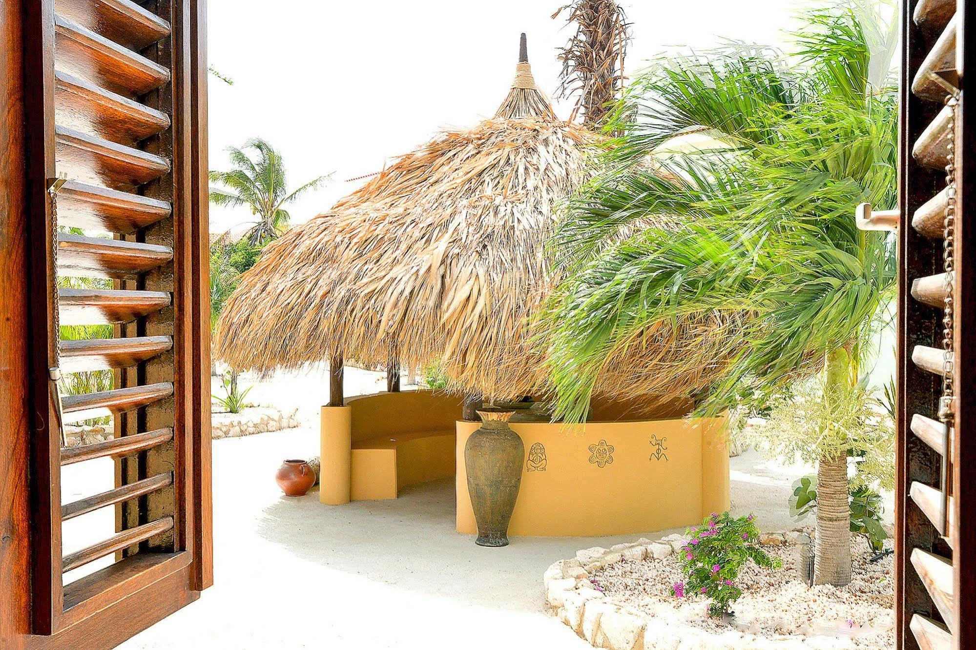 Lagun Blou Dive And Beach Resort Exterior photo